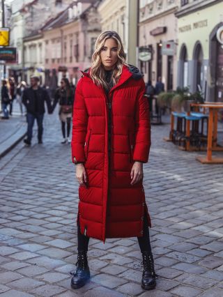 ✨ Isalie – jedna z našich nejoblíbenějších zimních bund! ✨ Elegantní, street & sexy, a přitom neuvěřitelně pohodlná. 🖤...